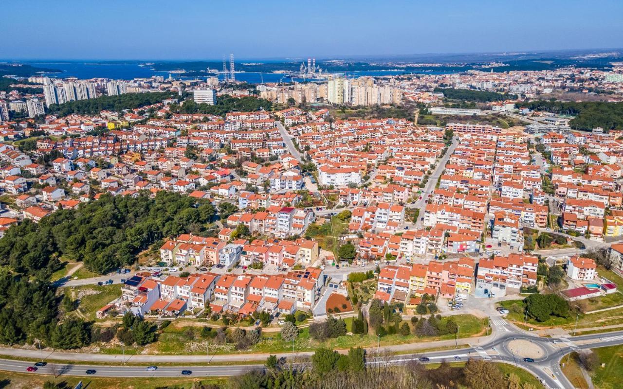 Apartment Blue Pula, New, Family Friendly, Comfortable, Free Parking And Wifi Екстериор снимка