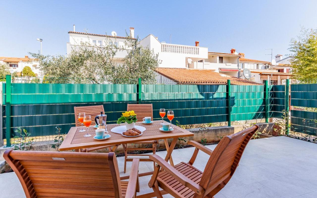 Apartment Blue Pula, New, Family Friendly, Comfortable, Free Parking And Wifi Екстериор снимка