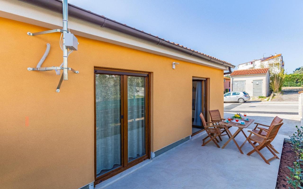 Apartment Blue Pula, New, Family Friendly, Comfortable, Free Parking And Wifi Екстериор снимка