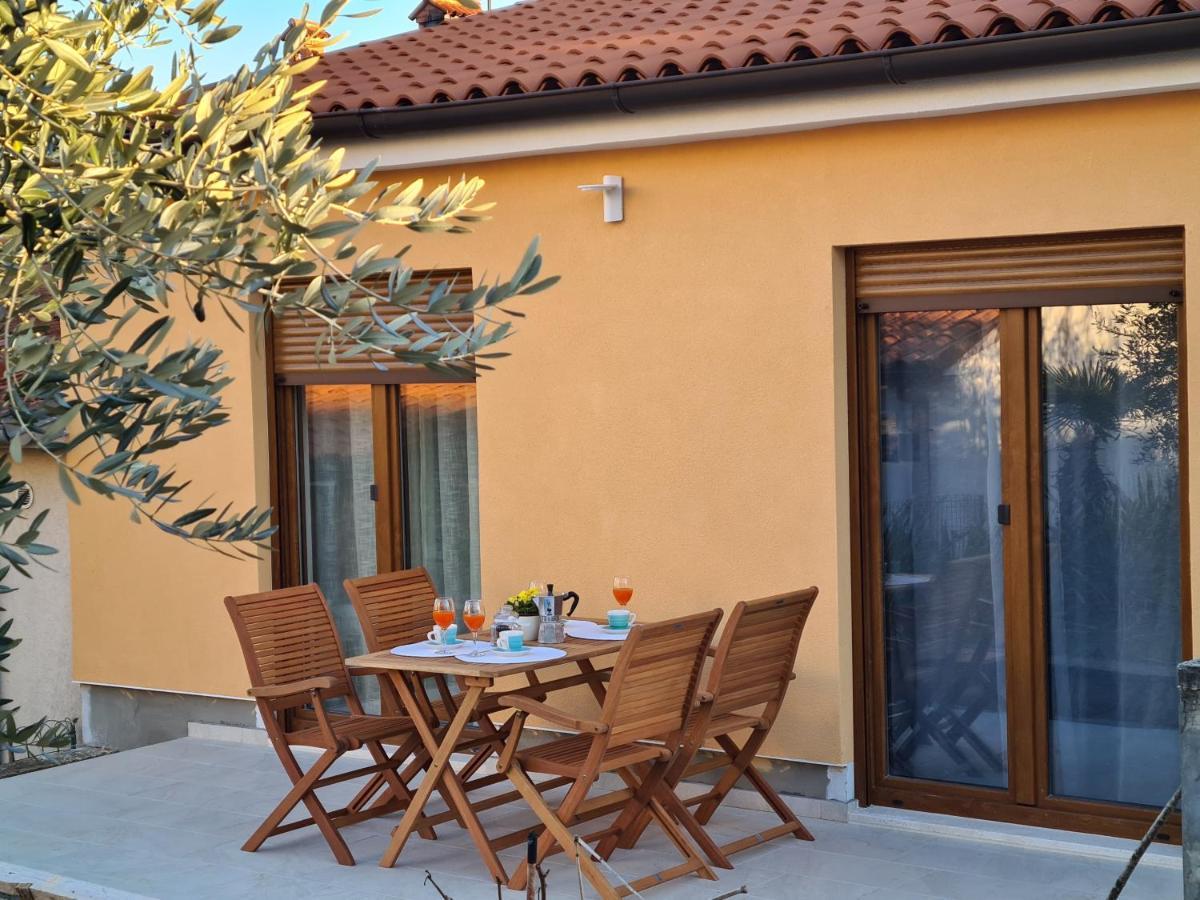 Apartment Blue Pula, New, Family Friendly, Comfortable, Free Parking And Wifi Екстериор снимка