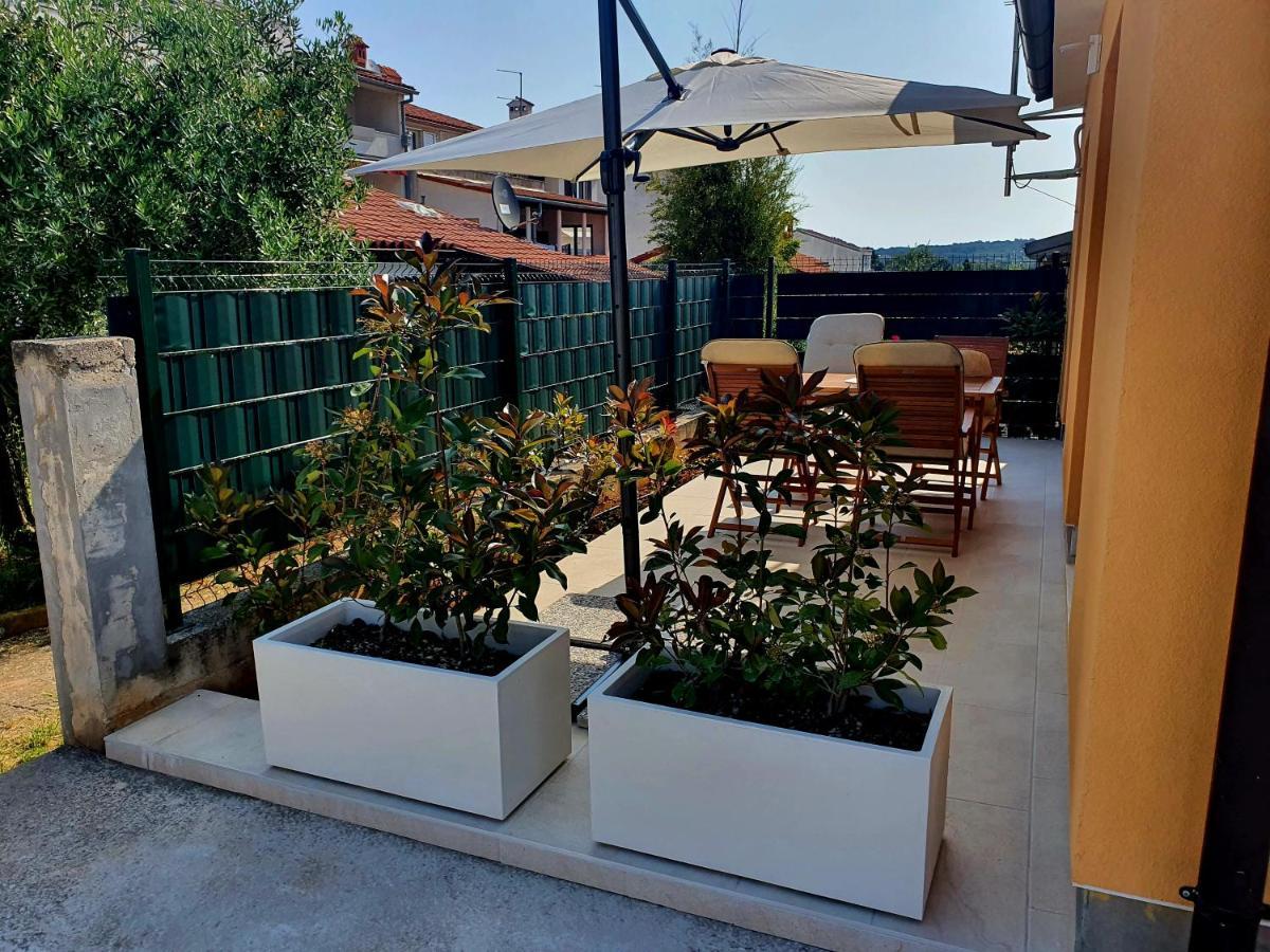 Apartment Blue Pula, New, Family Friendly, Comfortable, Free Parking And Wifi Екстериор снимка